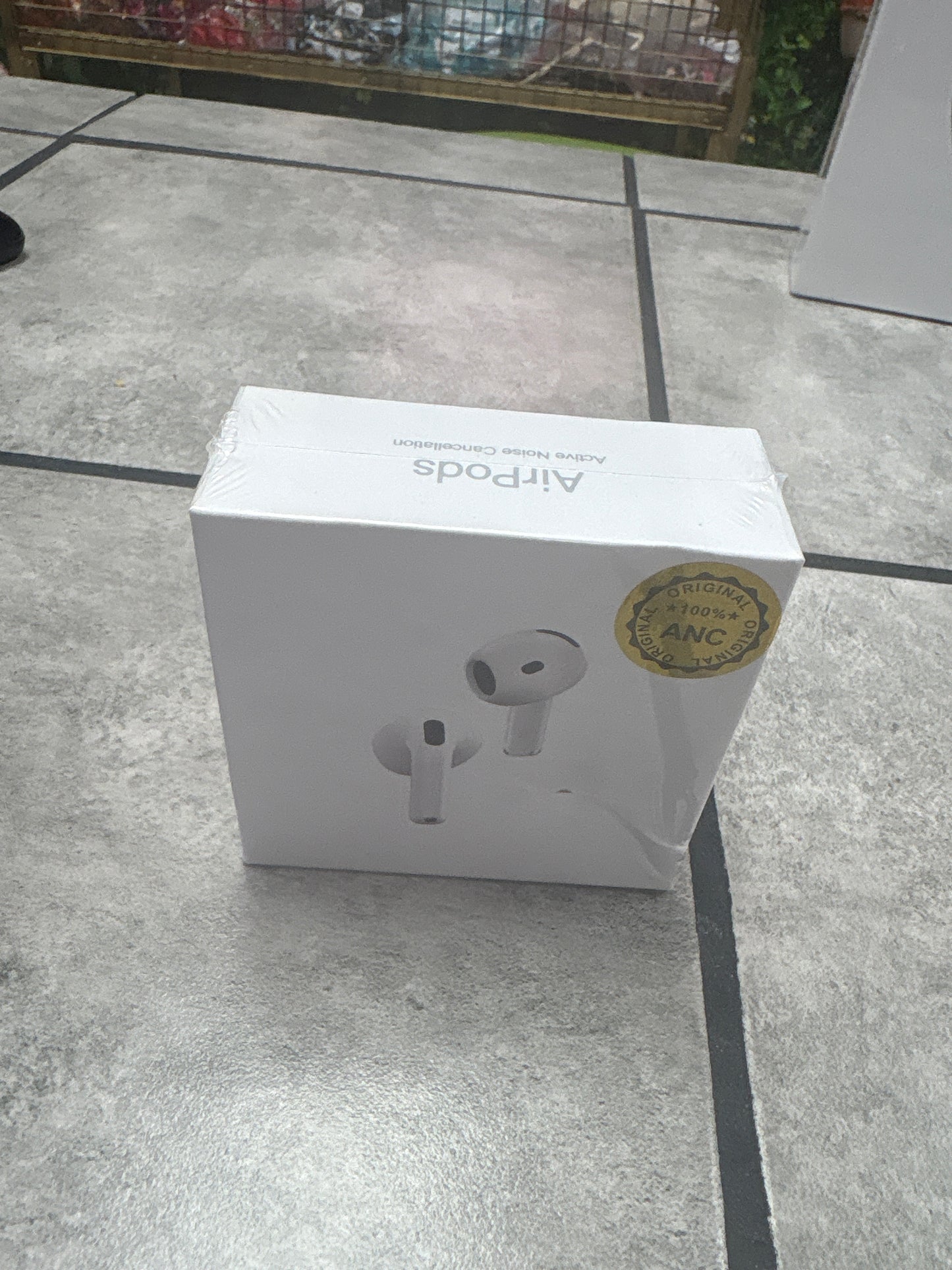 AirPods