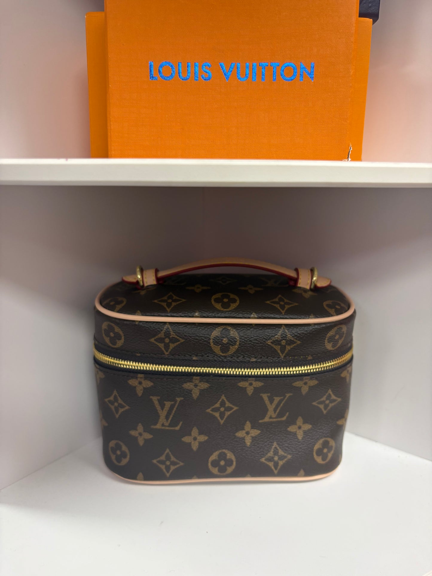 LV make bag